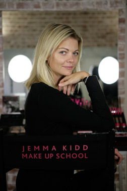 <b>Mimi Talks to Jemma ...</b>
