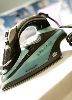 <b>Girl Gadget...</b>