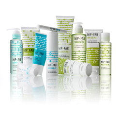 <b>WIN COMPLETE NIP+FAB...</b>