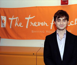 <b>Daniel Radcliffe sup...</b>
