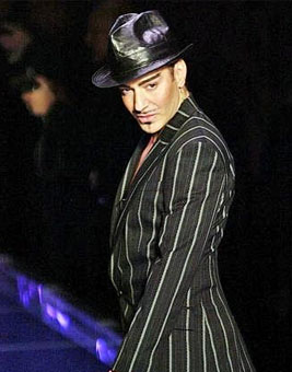 <b>Video: Galliano's Ra...</b>