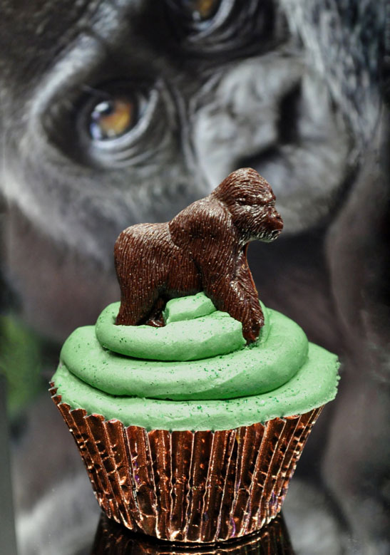 <b>Gorilla Cupcakes...</b>