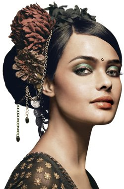 <b>Global Beauty: Lakme...</b>