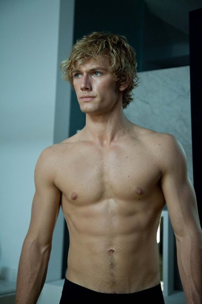 alex-pettyfer