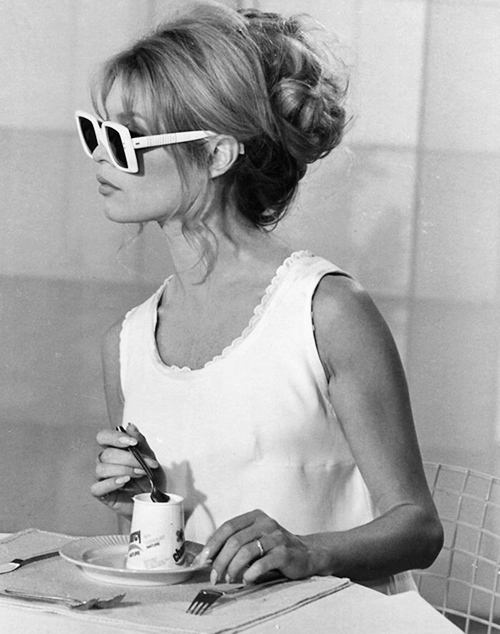 Brigitte Bardot would have loved these healthy office snacks...