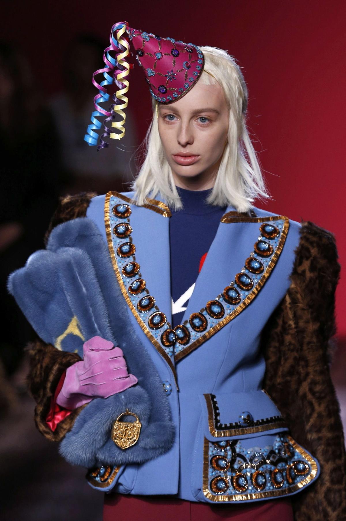 Schiaparelli.