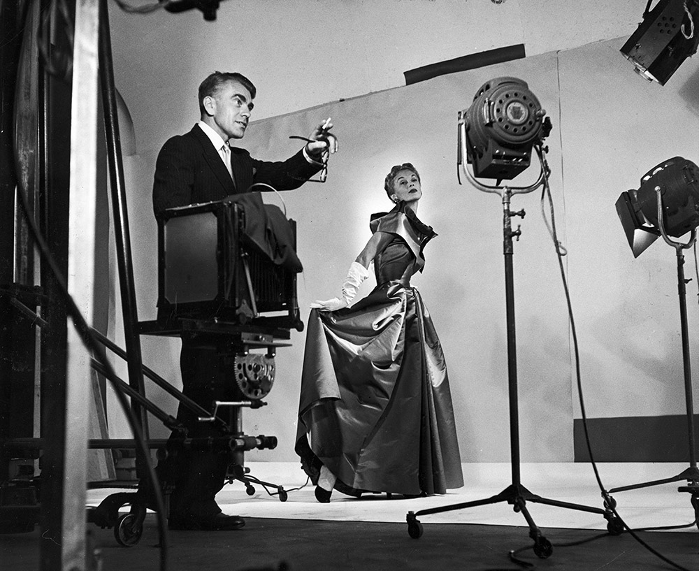 Horst working a shoot in 1949
