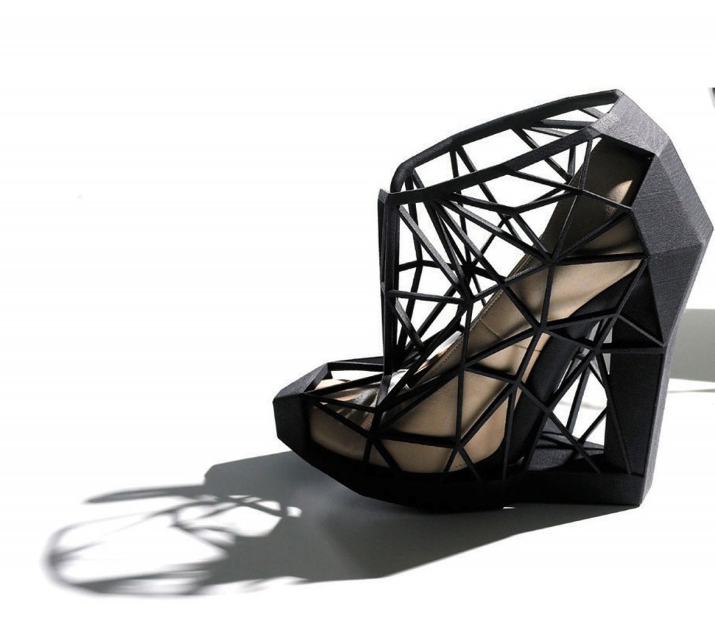 VandA-shoes-3-Vogue-4Dec14-pr_b