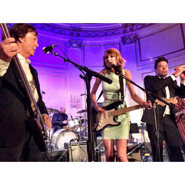 10957236_1601889240033856_608713598_n