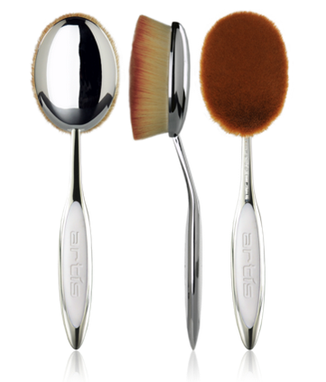 Artis Oval 10 Brush