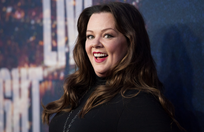 Melissa McCarthy was first to compliment Chris Hemsworth's acting skills..