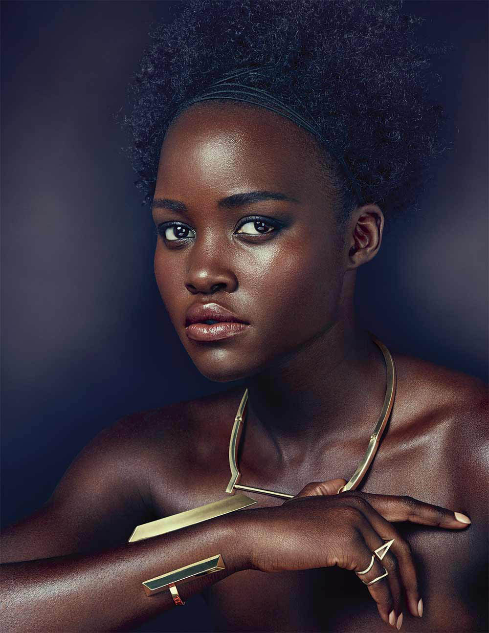 ELLE-UK_Lupita-091415-6-KAI-Z-FENG