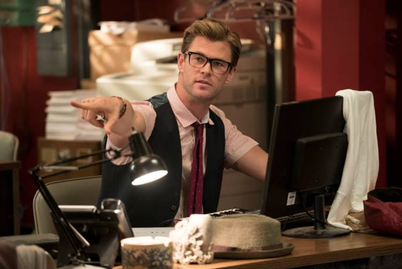 Chris Hemsworth plays Kevin in Ghostbusters