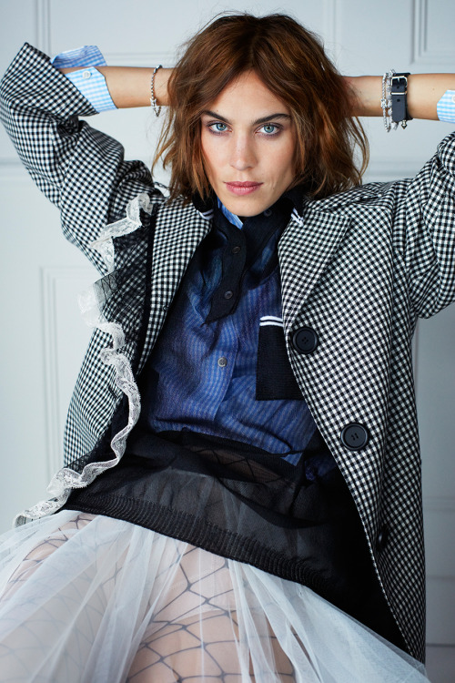 ALEXA CHUNG TO LAUNCH FASHION LABEL | Beauty And The Dirt