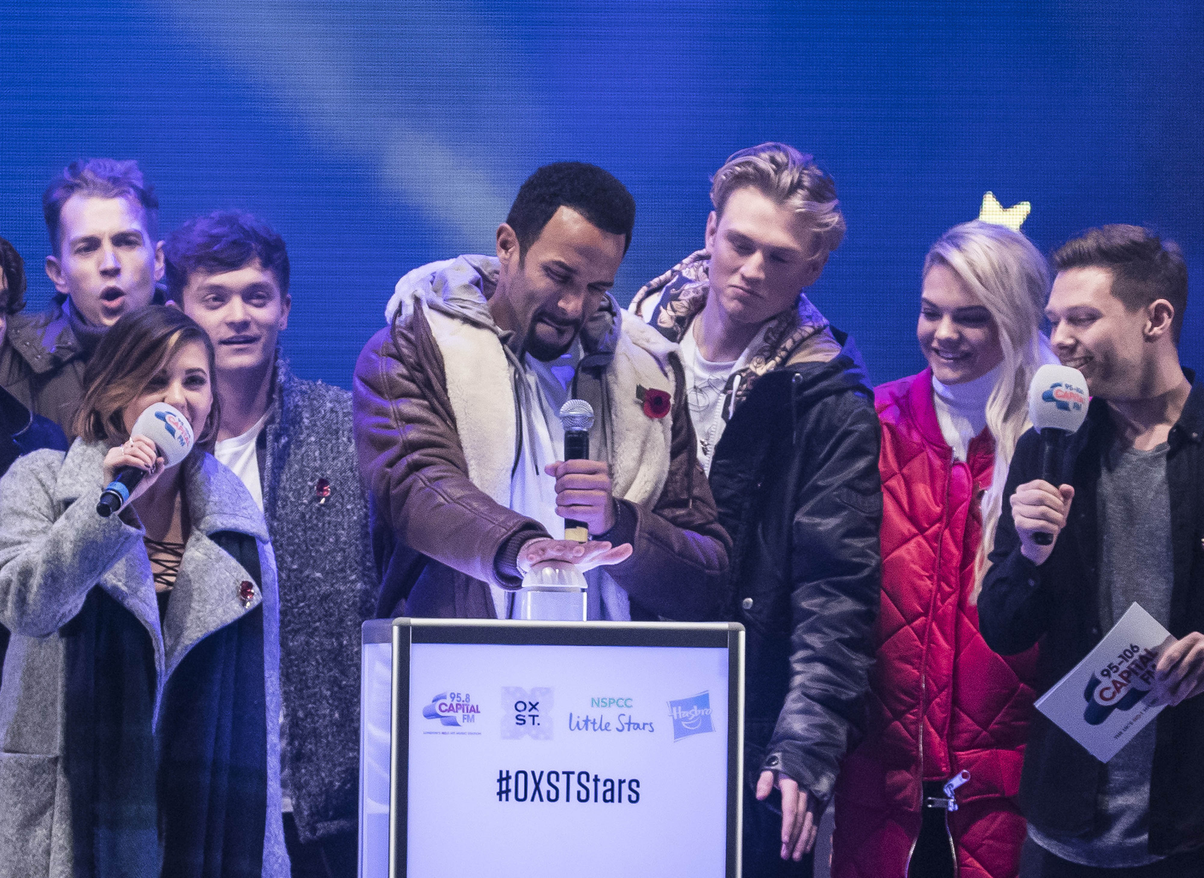 OxfordStreetChristmasLightsEdit_014